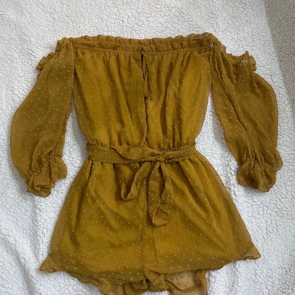 Off the Shoulder Romper - Picture 1 of 1
